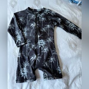 🌊Tiny Tribe Rash Guard🖤